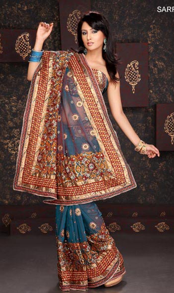 saree and pallu drape style 10