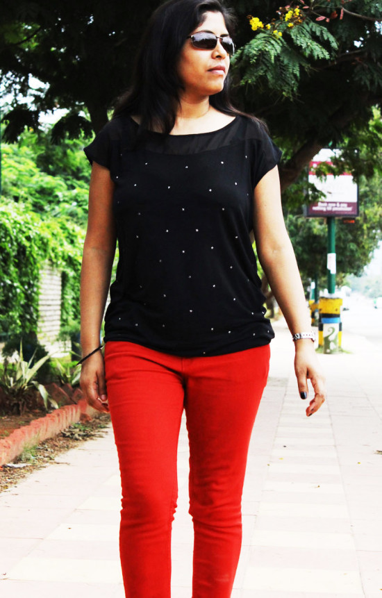 red jeans with black top