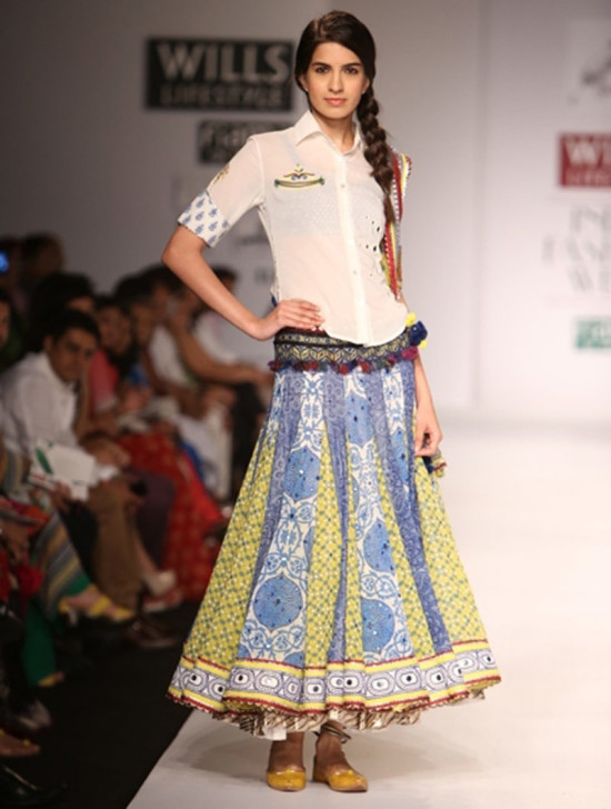 poonam-dubey in will india fashion week ss14