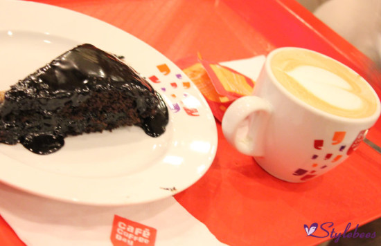 cafe coffee day hot coffee and cake