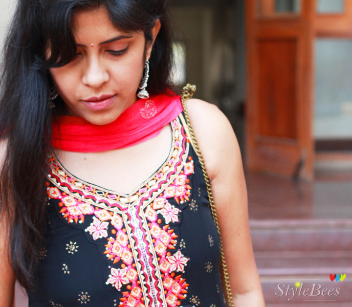 Ethnic dressing for indian festivals with accessories