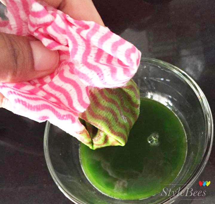 Make green colour for holi using spinach