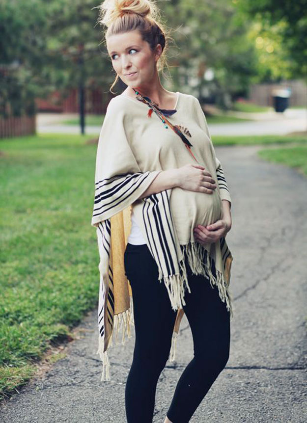 poncho-tops-are-full-covering-and-stylish-too-as-pregnancy-wear-pin6